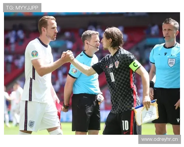 凯恩 vs 鲁尼:英格兰队长的进攻效率与战术角色对比